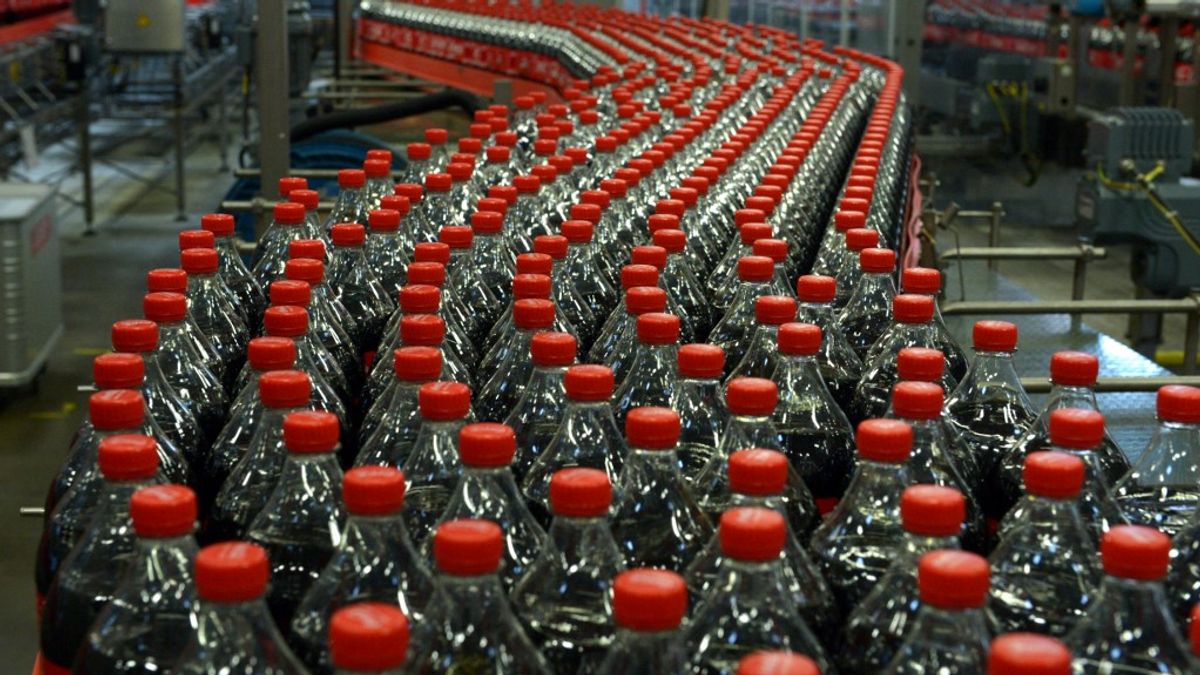 Több mint egy évszázad után bezárja üzemét a Coca-Cola – hónapjai vannak még hátra