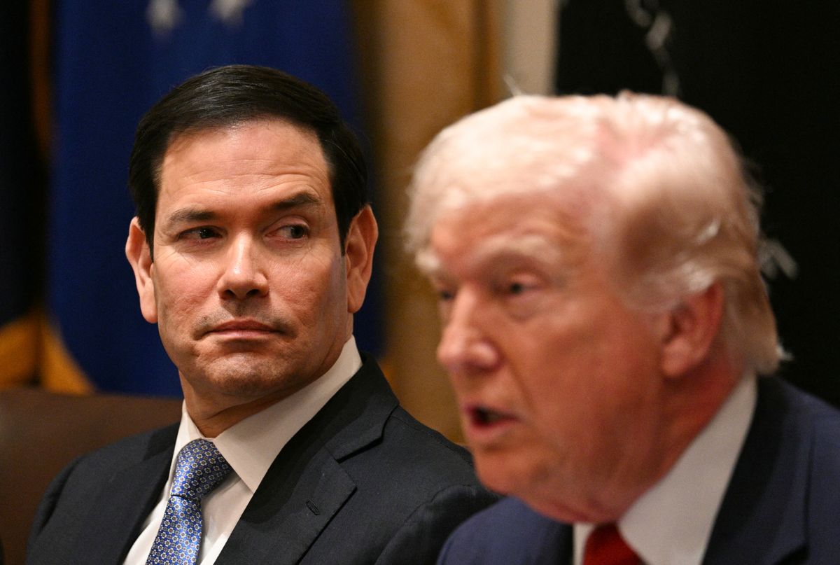 Az amerikai külügyér és elnöke – stratégiai nyugalomra int Trump Irán ügyében