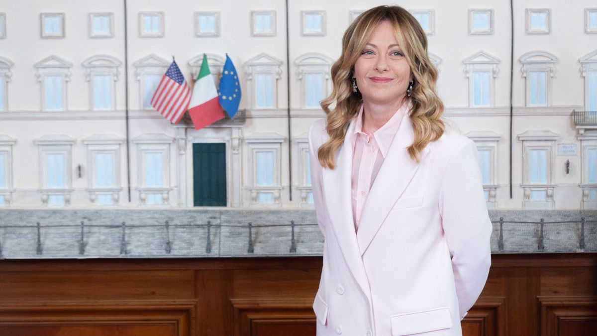 Egyre nehezebb helyzetben Olaszország: Giorgia Meloni már Ursula von der Leyent kérleli – ez lehet az utolsó remény 