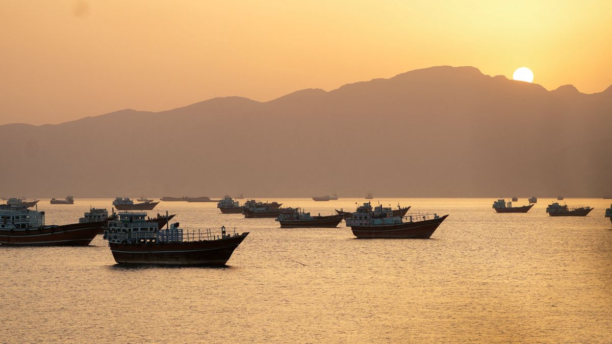 Vessels in the Strait of Hormuz, Musandam