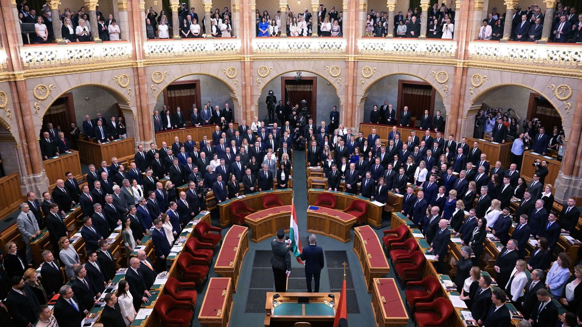 Reklámadó: Sulyok Tamáshoz fordult a Mi hazánk, megvétózná a Meta adójának eltörlését 