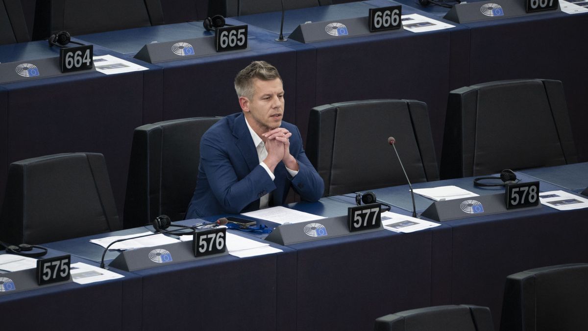 Ez gyors volt: máris bepanaszolták Ursula von der Leyenéknél Magyar Pétert, nagyon nem tetszik Brüsszelben, amit a magyar kormány tett – "Mélységesen sajnálatos" 