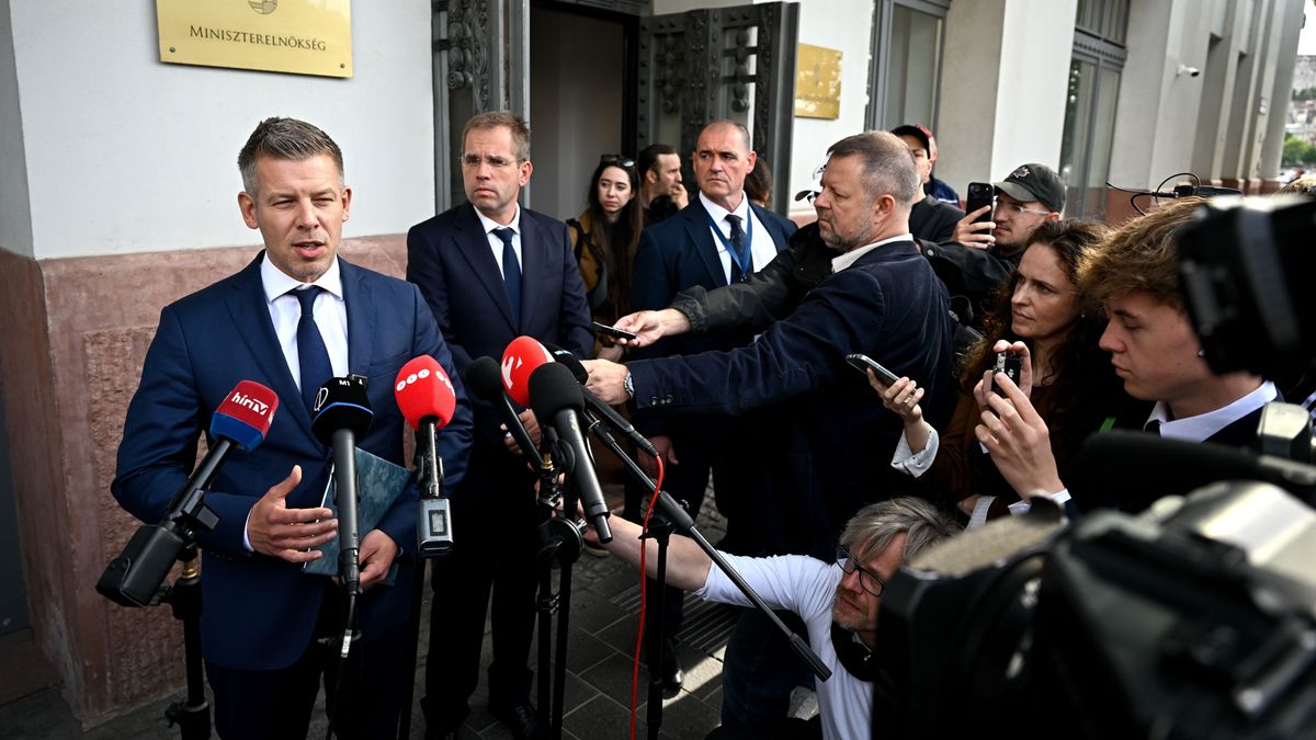 RUFF Bálint; MAGYAR Péter