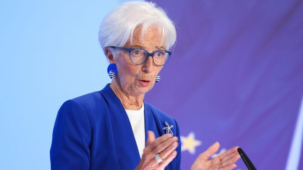 Az EKB-val mit sem törődve, önfeledten liftezik a forint, vagy talán éppen Lagarde-ék döntése erősítette a hazai devizát