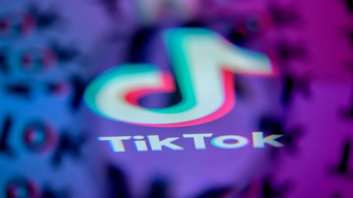 Elege lett a NAV-nak, lecsapott két magyar TikTok-sztárra: milliókat titkoltak el, elismerték a csalást – 200 százalékos bírság lehet a vége 