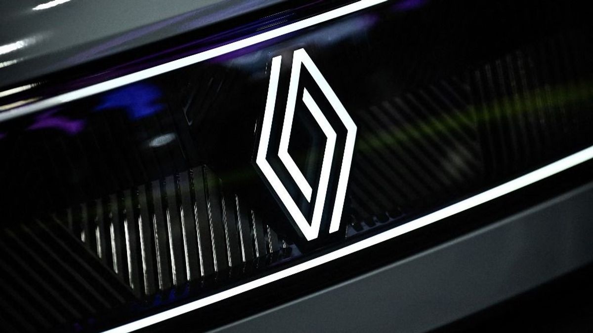 A németek után a francia autógyártók is a hadiiparba menekülnek - most éppen a Renault tett bejelentést 