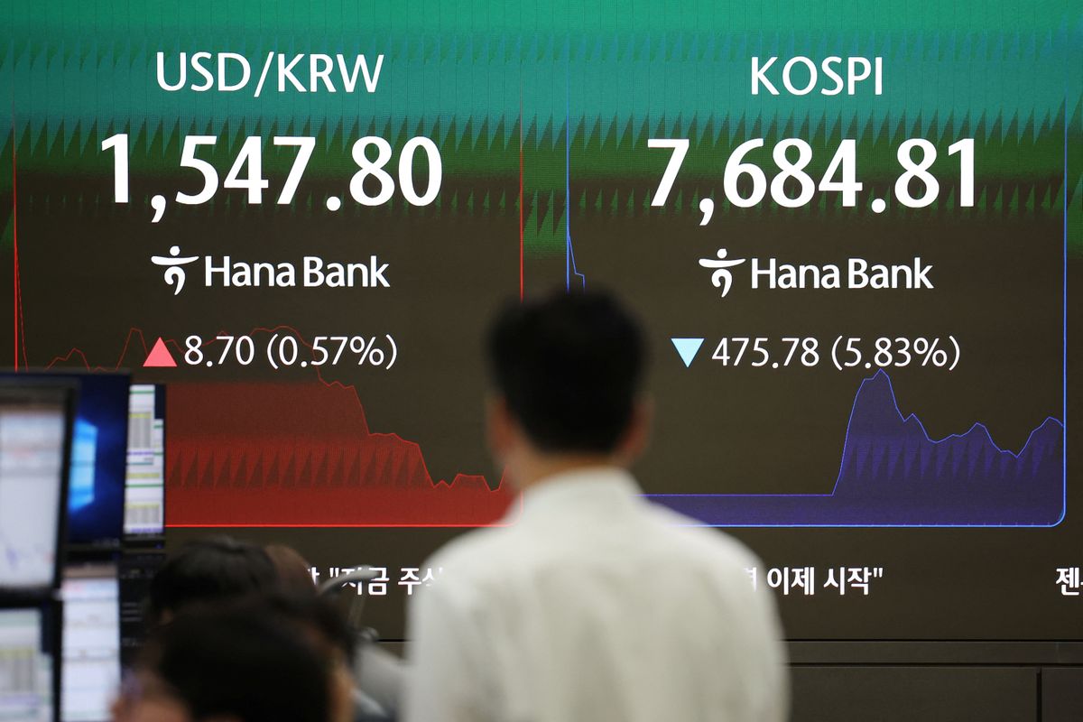 Asia markets tumble as tech rout deepens