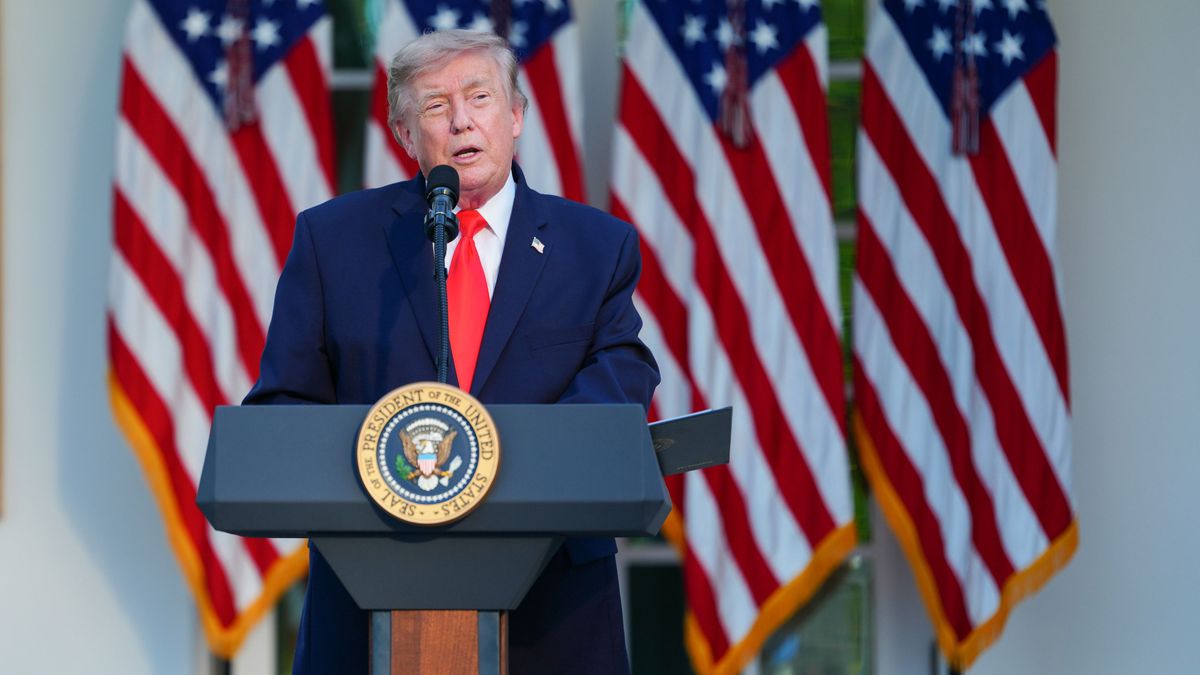 President Trump Hosts Rose Garden Club Dinner With American Farmers