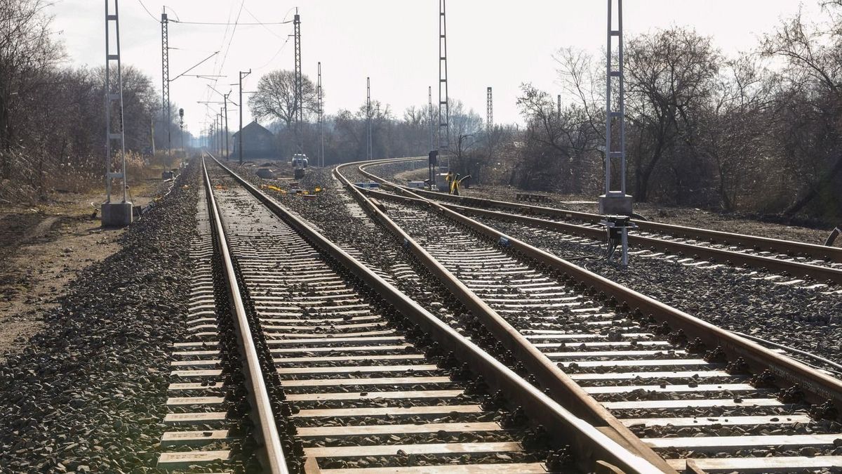 Ne várjuk a vasútvállalatoktól a vasúti pályák fenntartását! 