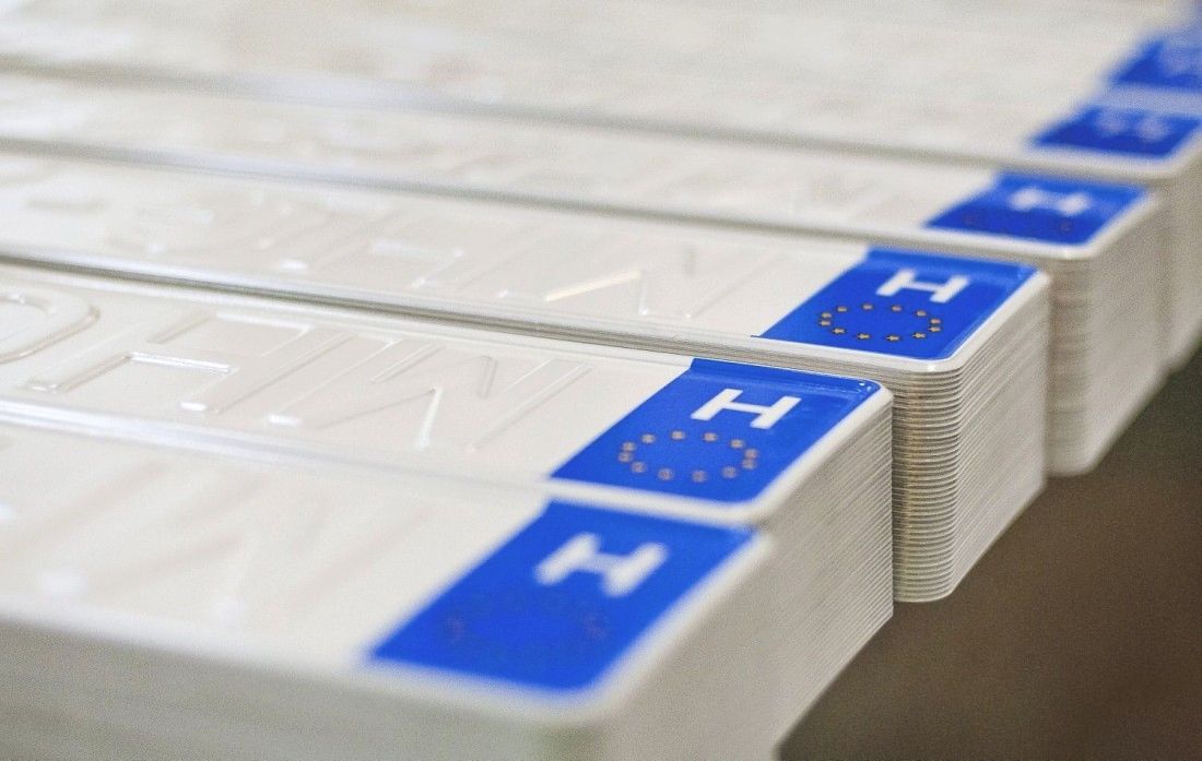 zöld rendszám, zöldrendszám
rendszámcsere
autó, elektromos autó, plug-in hibrid