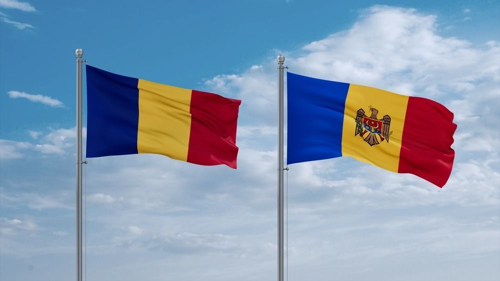 Románia Moldova zászló
egyesülés törvényjavaslat parlament