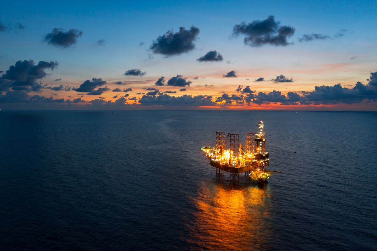Aerial,View,Of,Offshore,Jack,Up,Rig,In,A,Shipyard