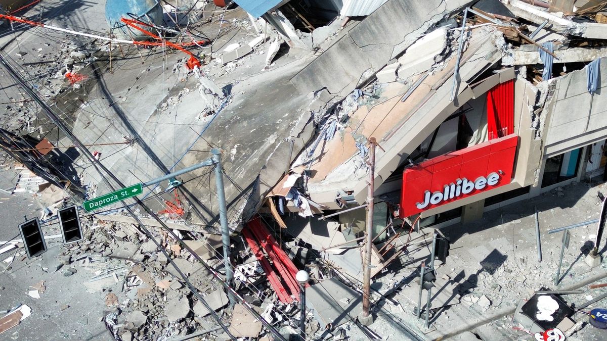 Magnitude 7.8 quake in General  föld Santos