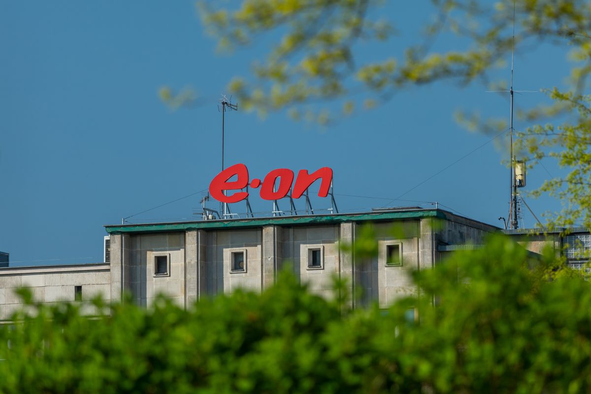 Ezrek maradtak áram nélkül