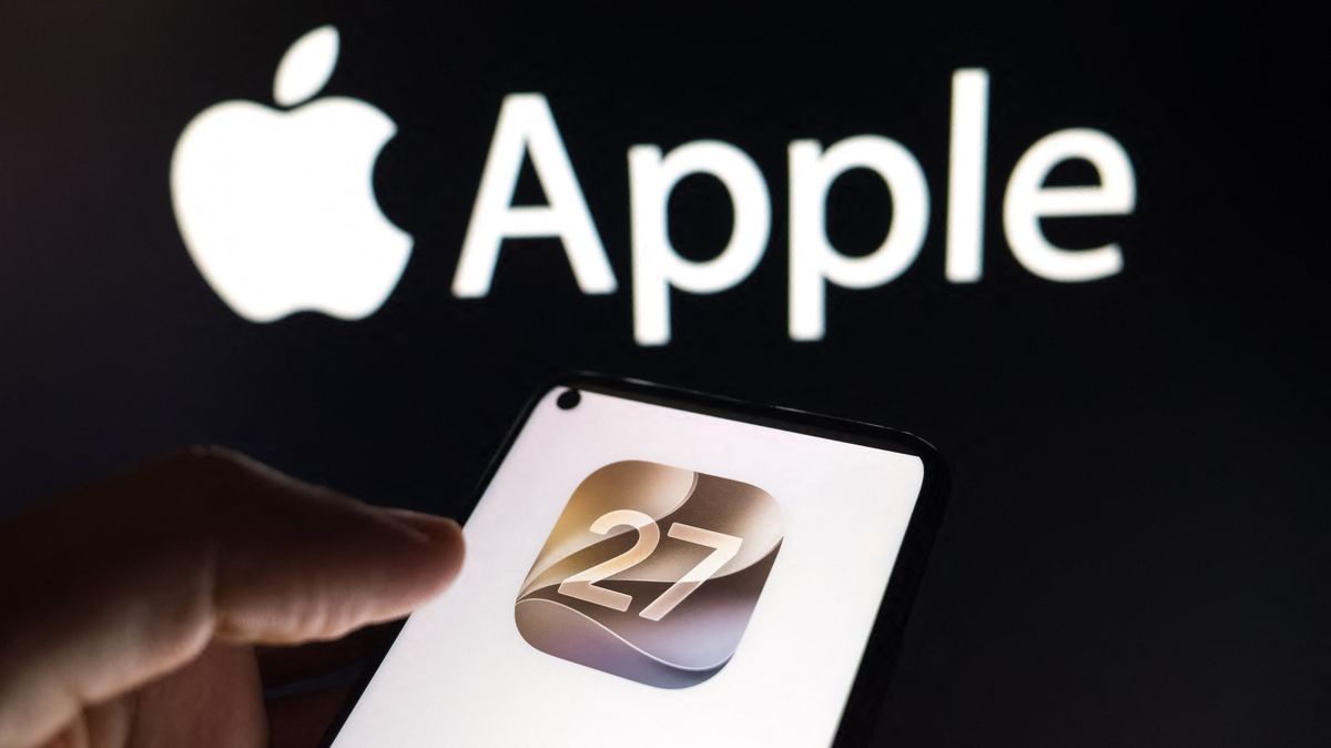 A hajlítható iPhone közelebb van, mint gondolnánk: titkon már készülnek a nagy dobásra, ez lesz az Apple legdrágább telefonja