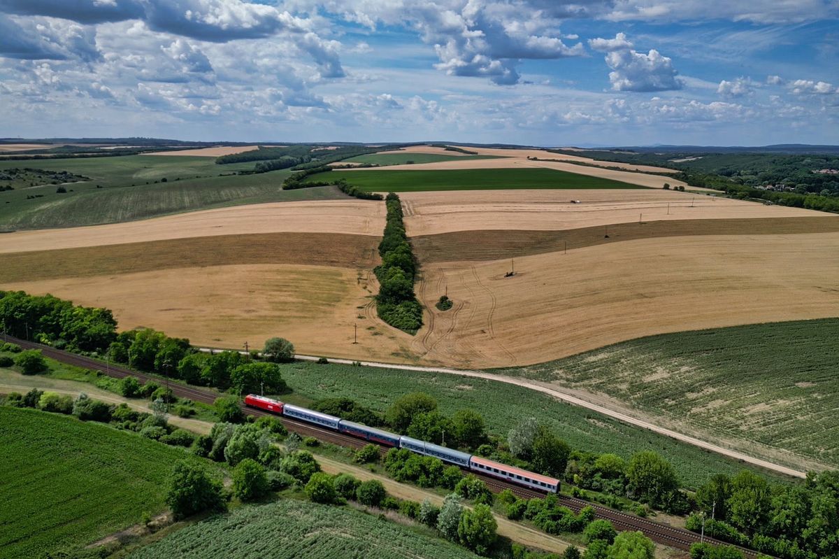 osztrák vasúti kocsik, vonat, ÖBB, MÁV, vasút