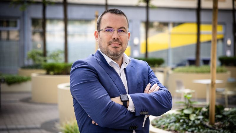Kálmán László szerző profilképe