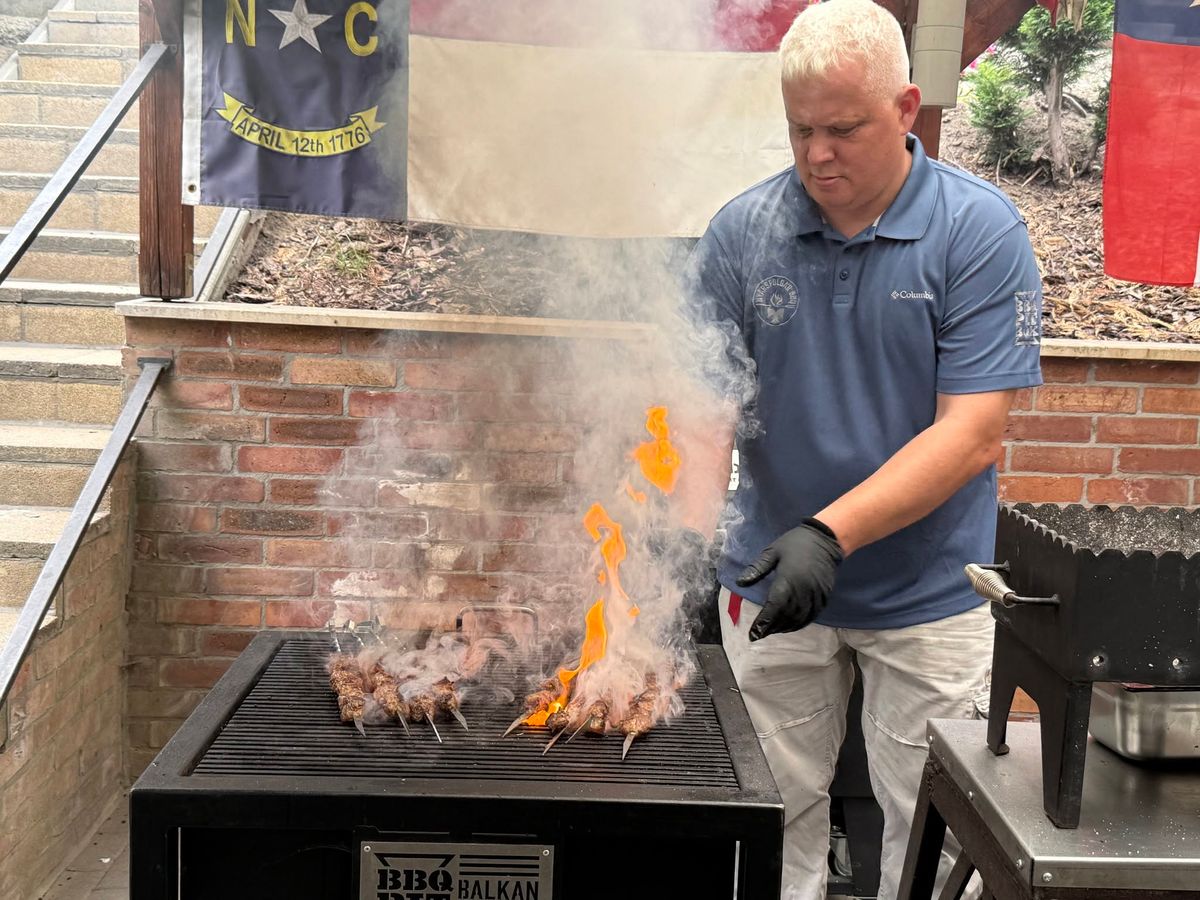 grillsütés kolbász hús grillszezon Adorjányi Máriusz