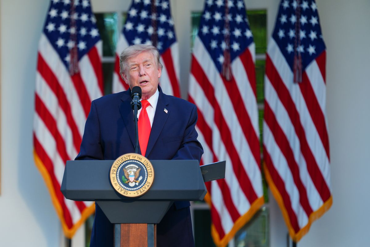 President Trump Hosts Rose Garden Club Dinner With&nbsp;American Farmers