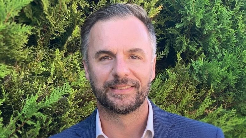 Buzássy Csaba szerző profilképe