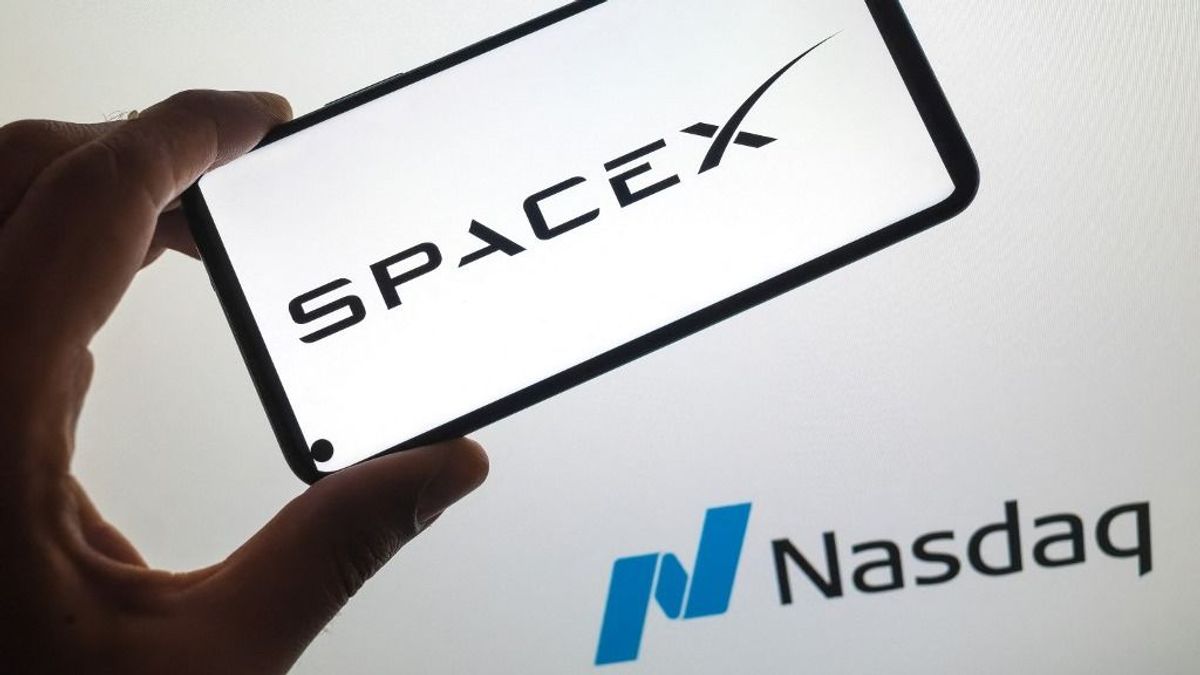 Minden rekordot megdöntött a SpaceX IPO-ja: Elon Musk vagyona közel 1000 milliárd dollárra ugrott
