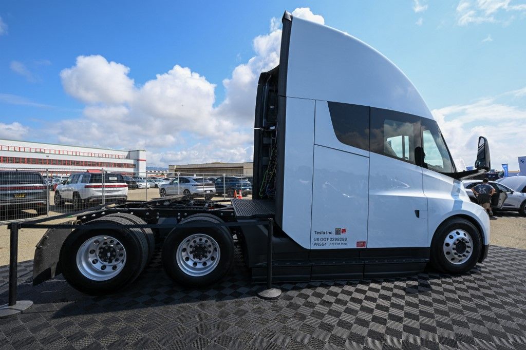 Electrify Expo 2024 offers test drive electric vehicles in San Francisco