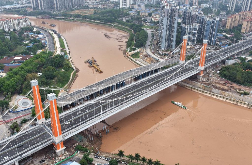 CHINA-GUANGXI-QINZHOU-PINGLU CANAL-BRIDGE-TRAFFIC (CN)