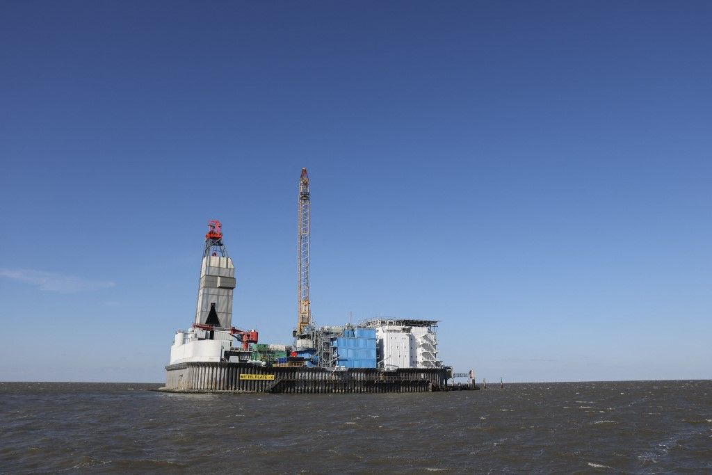 Mittelplate drilling and production platform