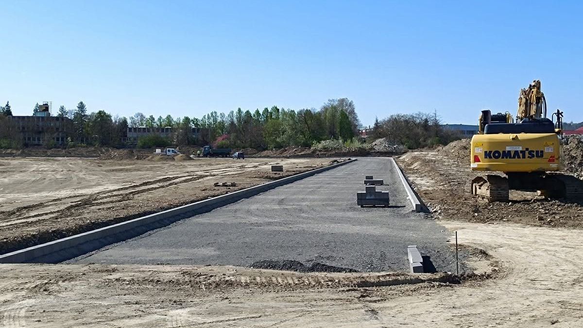 Szekszárd
építkezés, bevásárlóközpont, beruházás