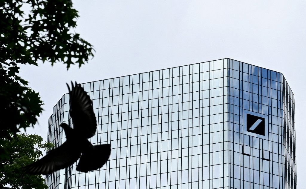 Deutsche Bank, rendőrség