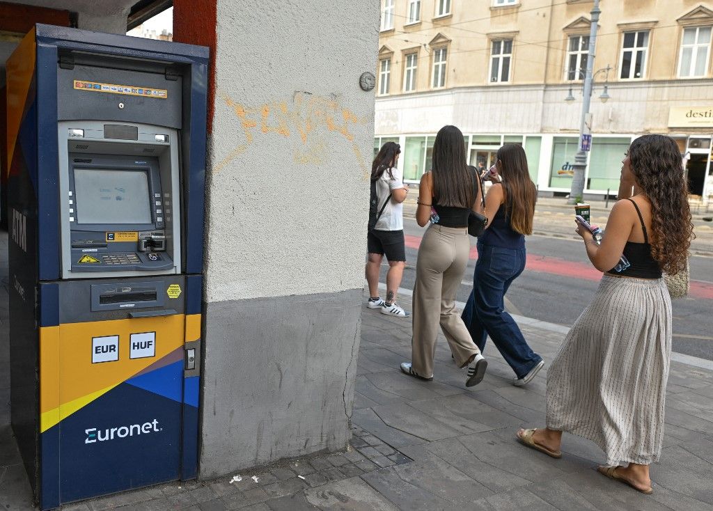 A GDP és az iráni konfliktus: ezek a számok sem azt igazolják, hogy a forint helyett csak eurót kellene hagyni az automatákban