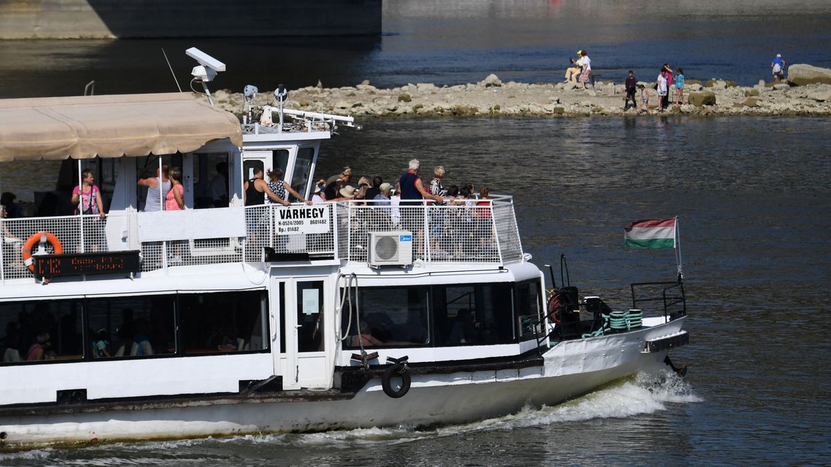Kritikus szinten a Duna vízállása, döntés született Budapestről: a Margitszigeten zárnak először, a hajók sem a megszokott útvonalon járnak 
