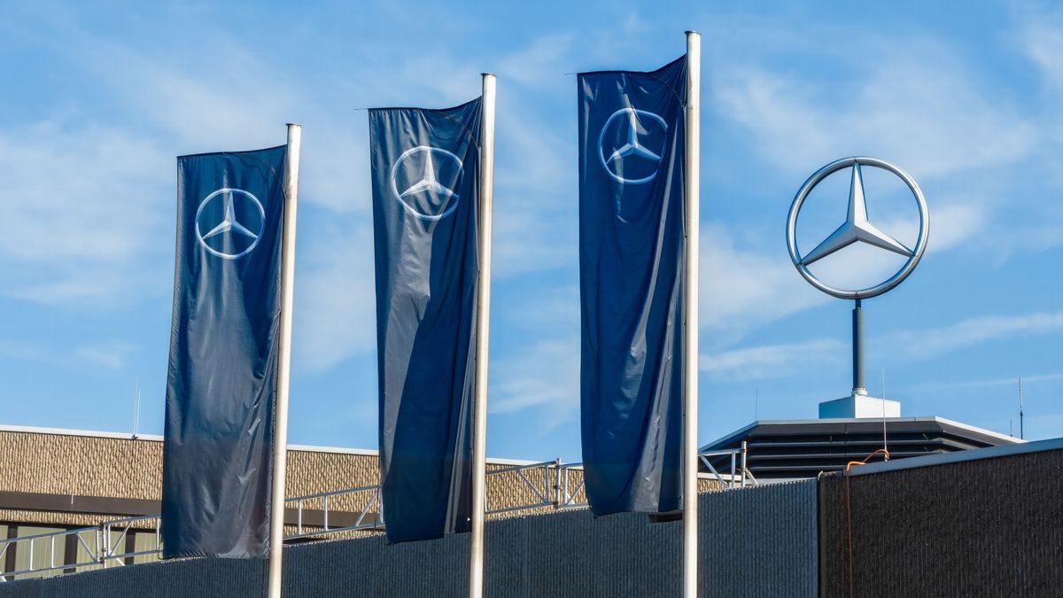 Döbbenetes információt tett közzé Kecskemét polgármestere az új Mercedes-gyár átadásáról: Magyar Péter példátlan döntést hozott – itt a válasz rá 