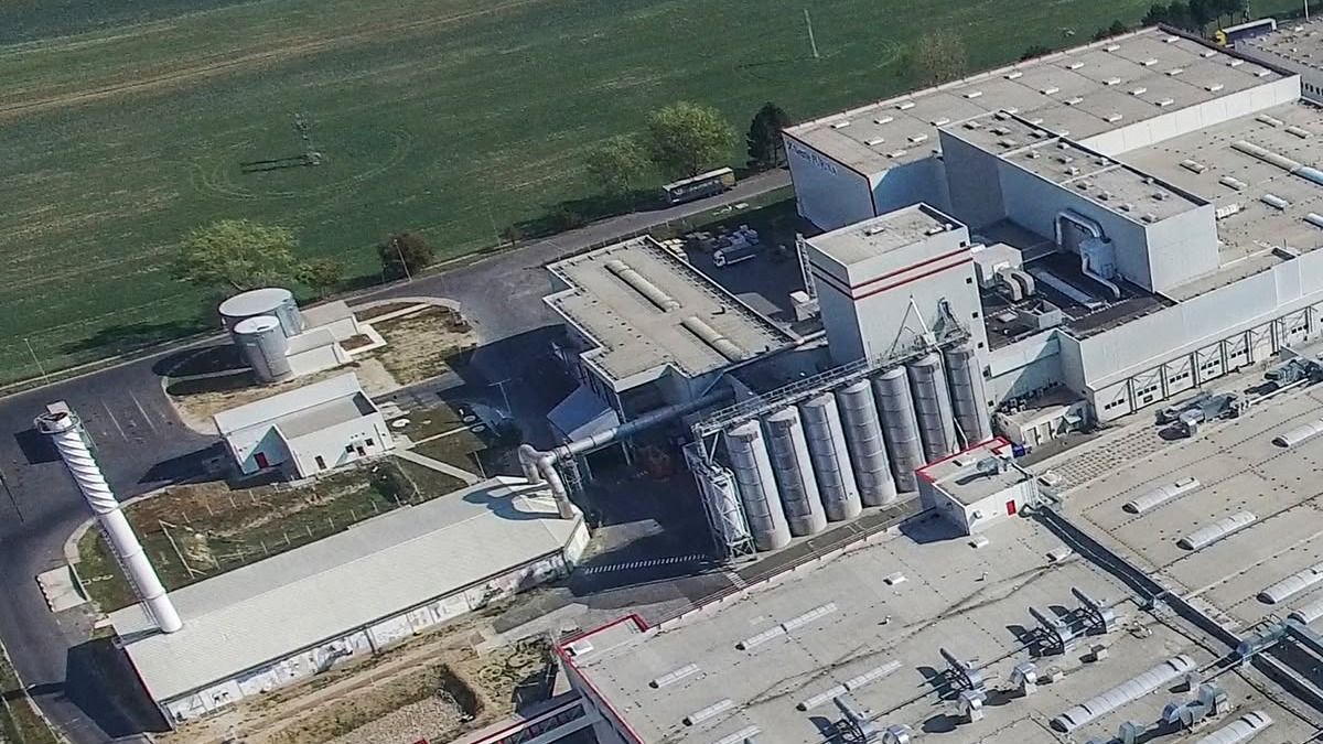 az első gyár, bezár, Nestlé, gyár, Diósgyőr