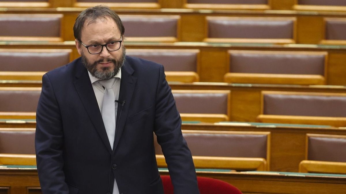 Kezdődik: Kármán András máris belenyúl a költségvetésbe – 1600 milliárdot vonna el egyetlen tollvonással 