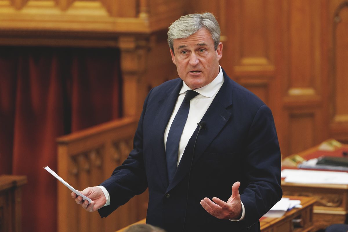 rendkívüli bejelentés, Kapitány István