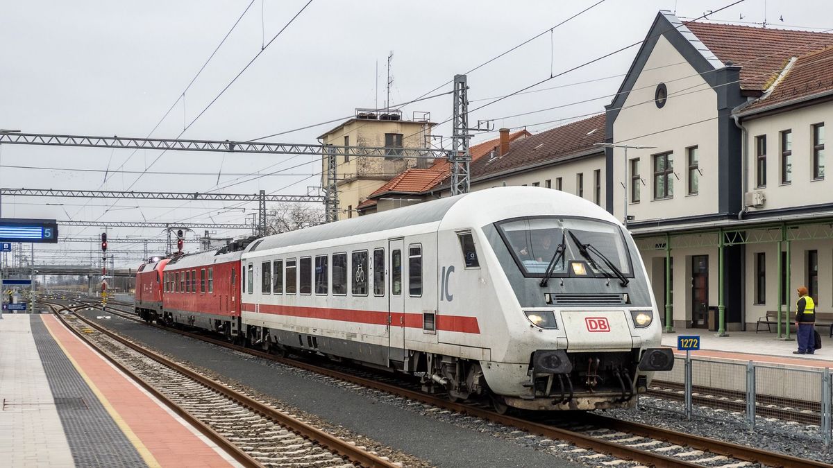 Budapest-Belgrád vasútvonalvonat, vasút, pályatesztDeutsche Bahn, DB Systemtechnik