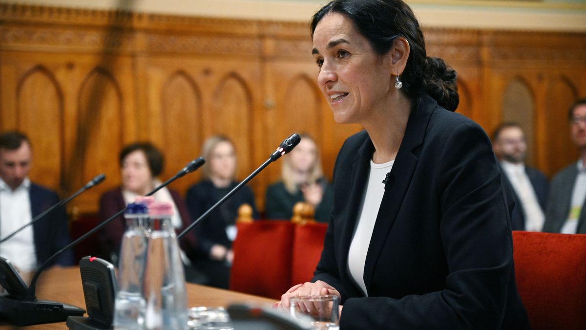 Ennyi volt: Ukrajna megkapta az EU-pénzt és már tornázás közben sem lehet a magyart használni