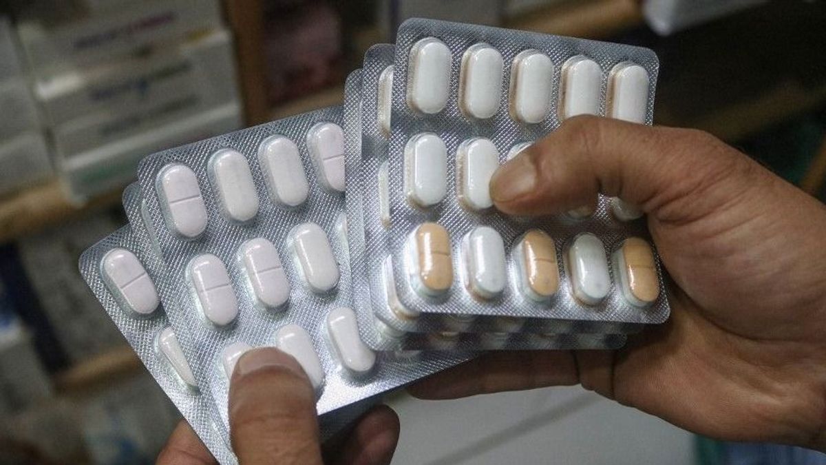 Magyar Péter rendkívüli bejelentése: áfamentesek lesznek a vényköteles gyógyszerek 