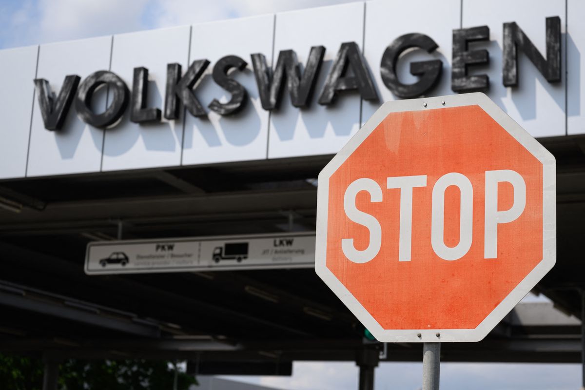 Gyárbezárásokba kezd a Volkswagen