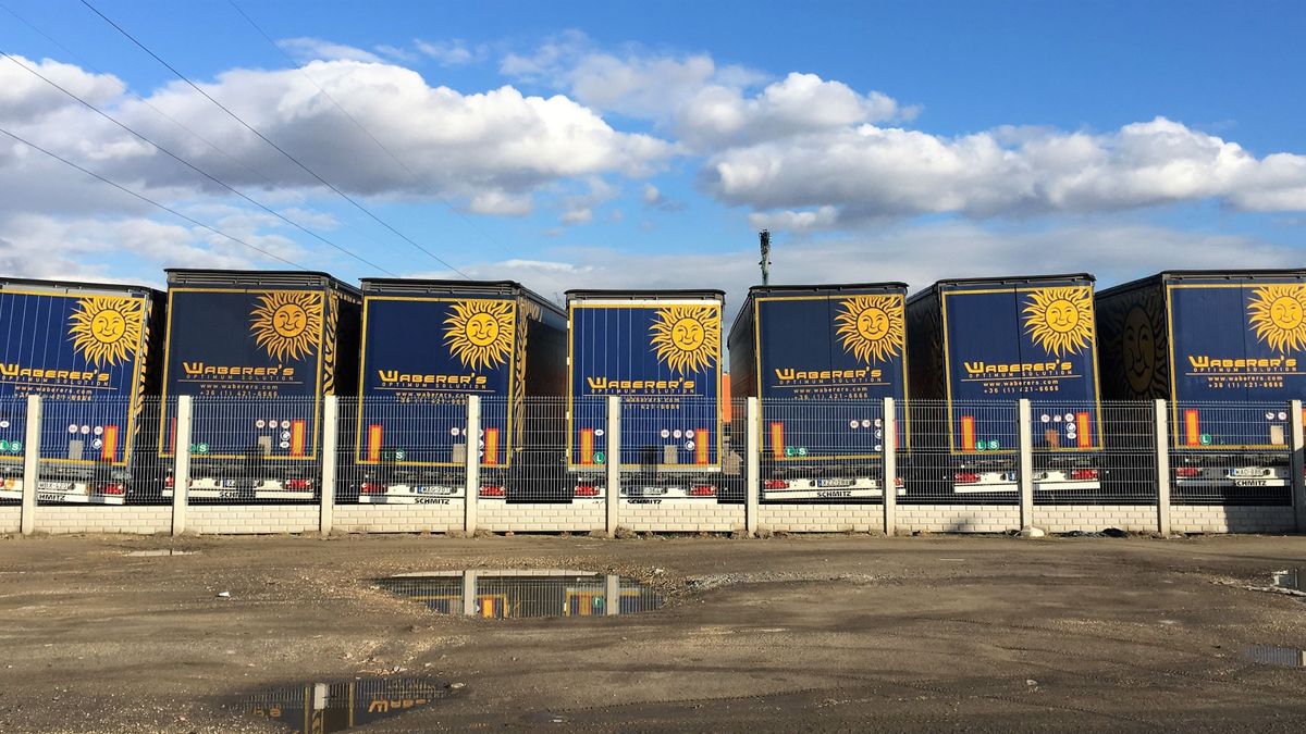 Budapest,,Hungary,-,January,5,2018:,Waberer's,Trailer,Behind,The