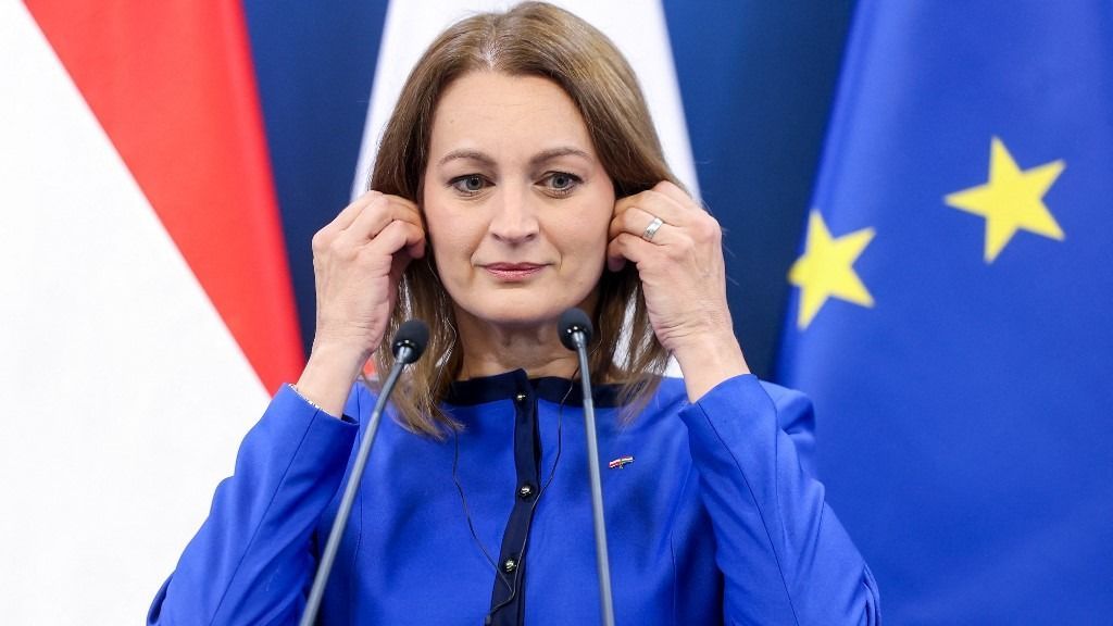 Forsthoffer Ágnes
hatályba lépett Nemzeti Vagyonvisszaszerzési és Vagyonvédelmi Hivatal felállításáról szóló törvény