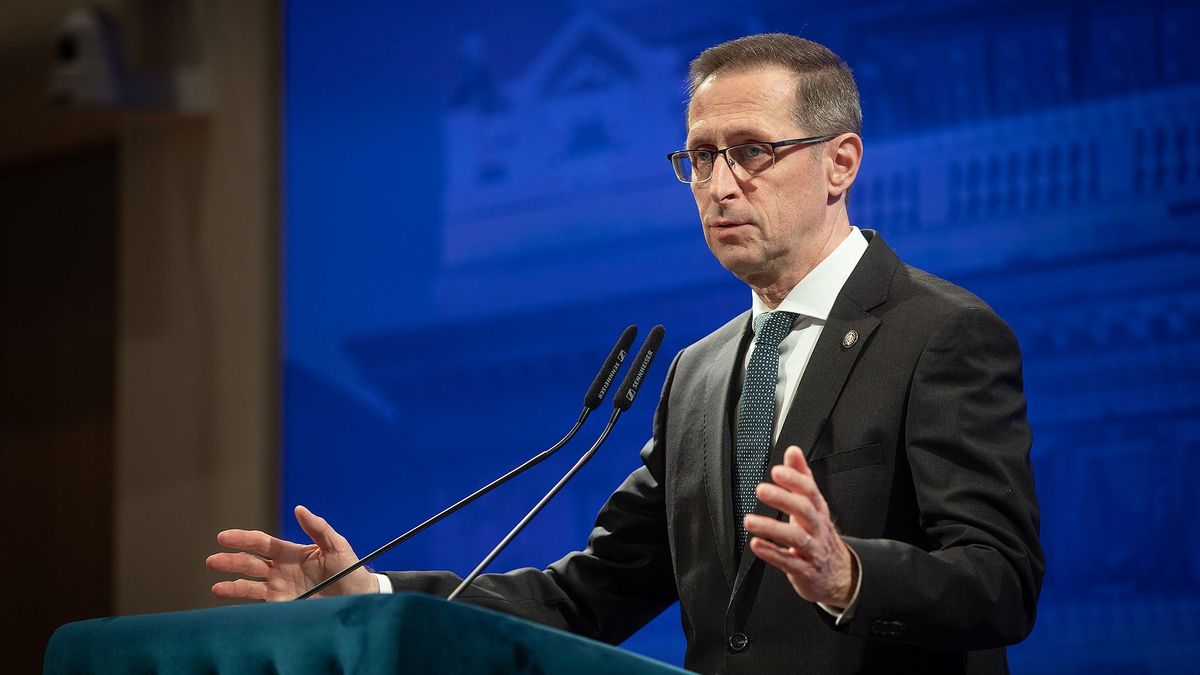 Nincs megállás, Varga Mihály előre megmondta, mire készülnek a Magyar Nemzeti Bankban: az elemzőket teljesen meglepte, ami az alapkamattal történt – kedden visszatérhet a szigor