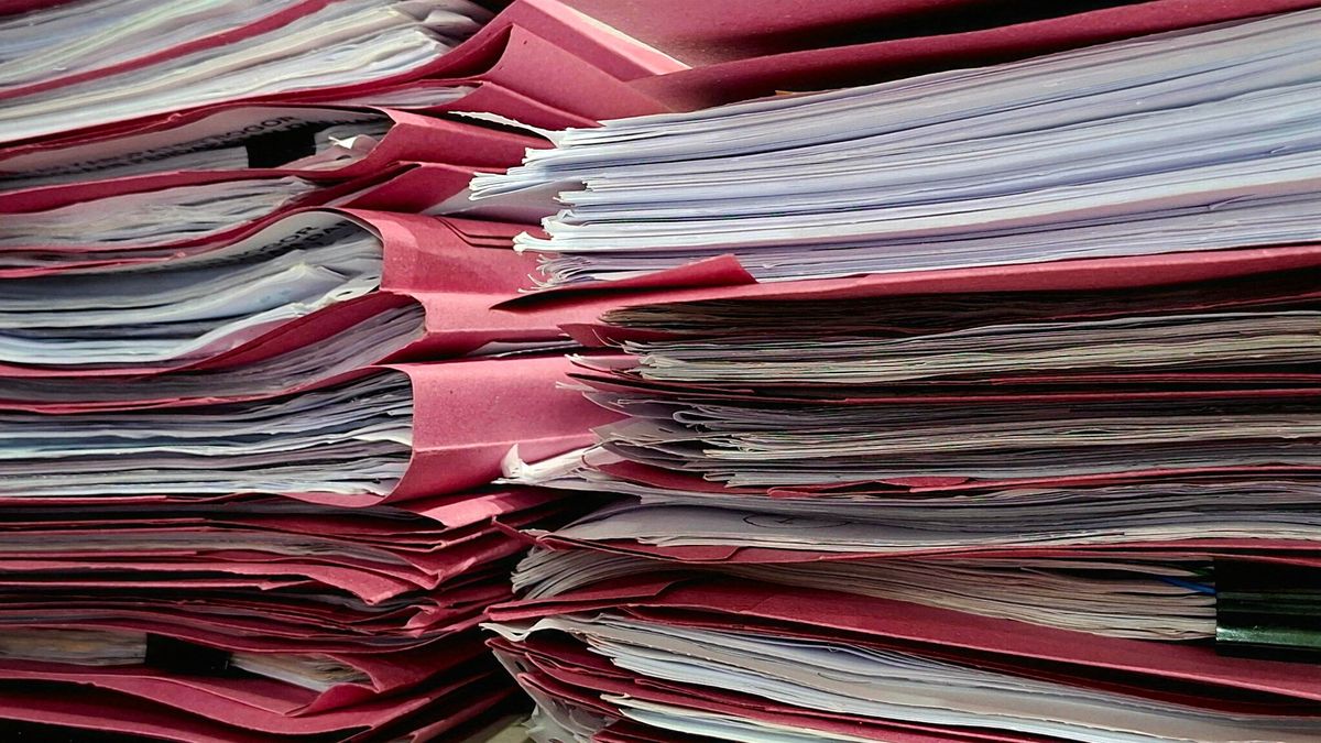 Döbbenetes sorvezetőt kaptak Magyar Péterék: a 13. havi nyugdíj korlátozását, a korhatár átalakítását és brutális adóemelést javasol az OECD – az ÁFA-kulcsokba is belenyúlnának 