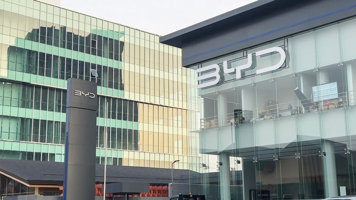 Ezen most nagyon meglepődött a BYD: mindenkinél olcsóbb elektromos buszokat ajánlott, inkább megsemmisítették a közbeszerzést – Magyarországnak is fájhat a csehek döntése 