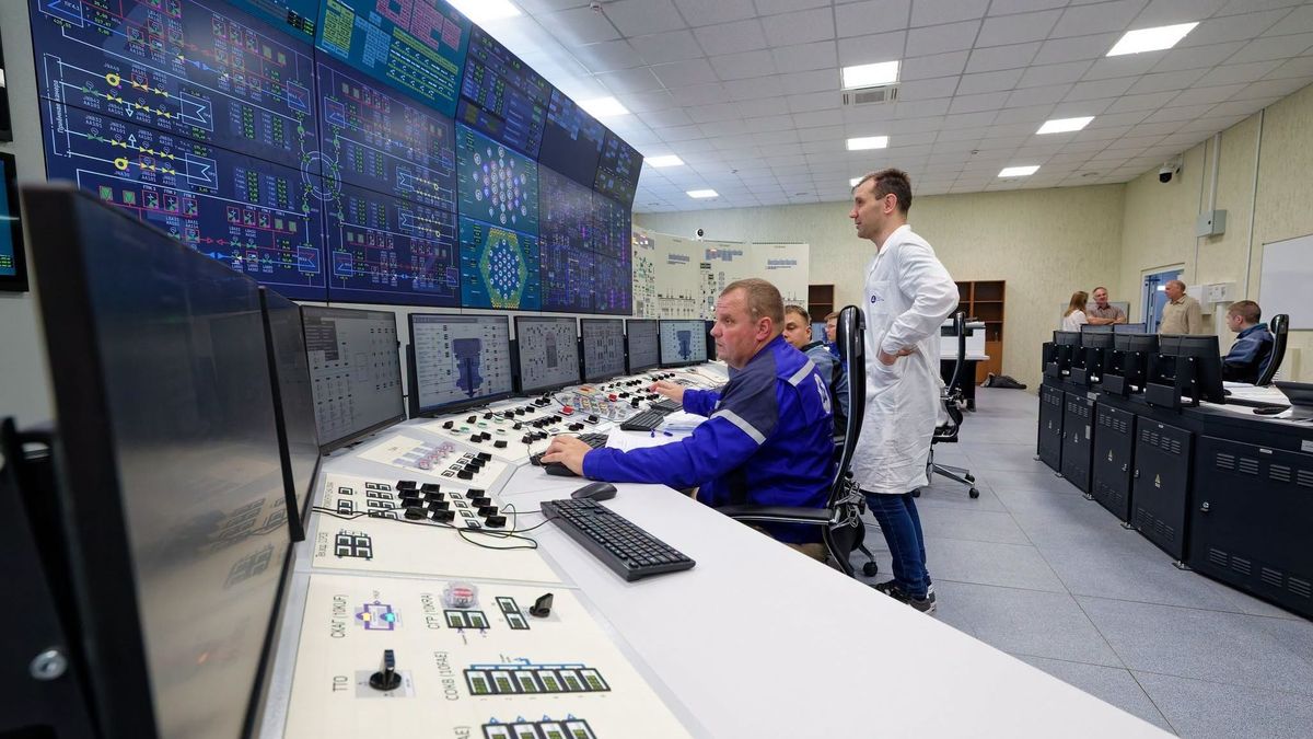 Oroszország megvillantotta a jövő atomerőművét, ilyet még nem látott Európa: teljesen új nukleáris paradigmát teremtenek meg – ez tudjuk a technológiáról 