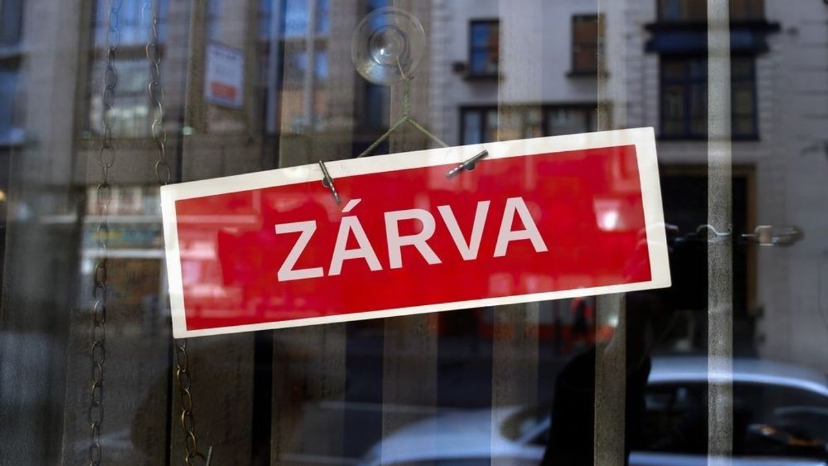 Bajban vannak Magyarország legjobb éttermei, egymást érik a bejelentések a bezárásról és az átalakításról: csak az segít, ha Bécsnél is drágább lesz Budapesten enni?