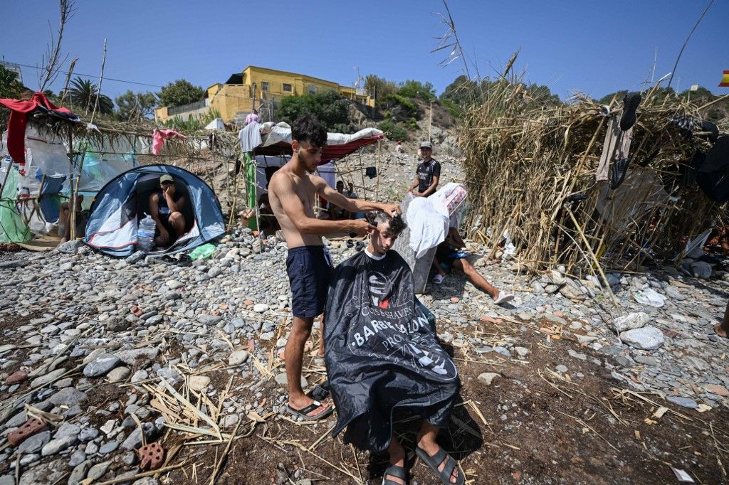 Marokkó visszaküldött migránsok tízezreivel néz szembe, de a spanyol Ceután is ezrek maradtak