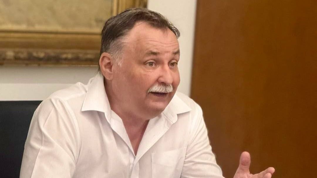 Változásokat jelentett be Gajdos László a Szociális Tűzifa Programban