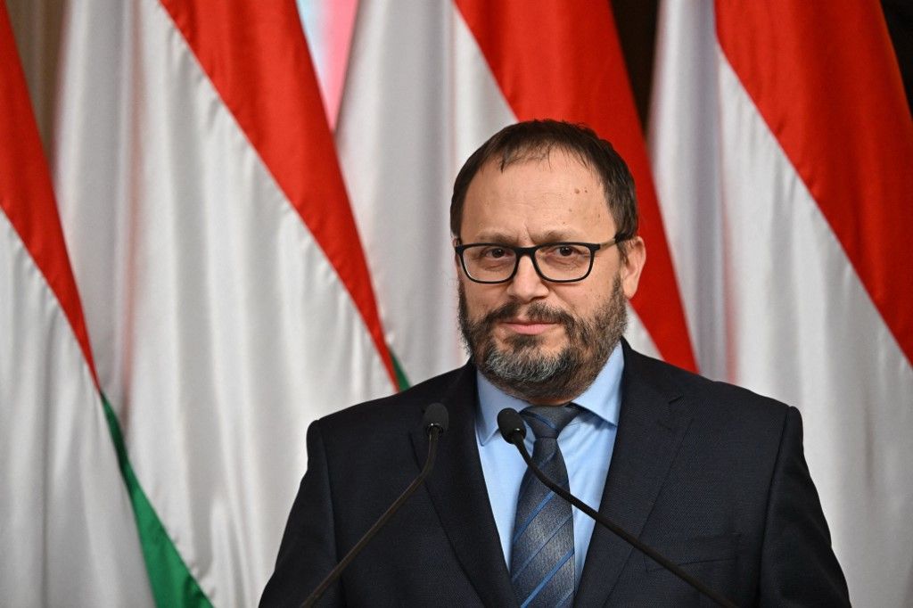euró bevezetés, Kármán András